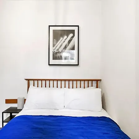 2 Bed Garden Flat Leyton Village